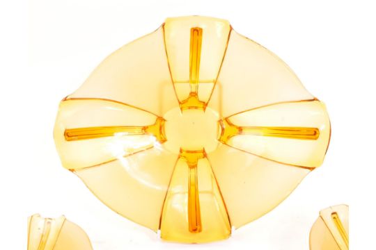 COLLECTION OF 20TH CENTURY ART DECO AMBER GLASS ITEMS - Image 2 of 4