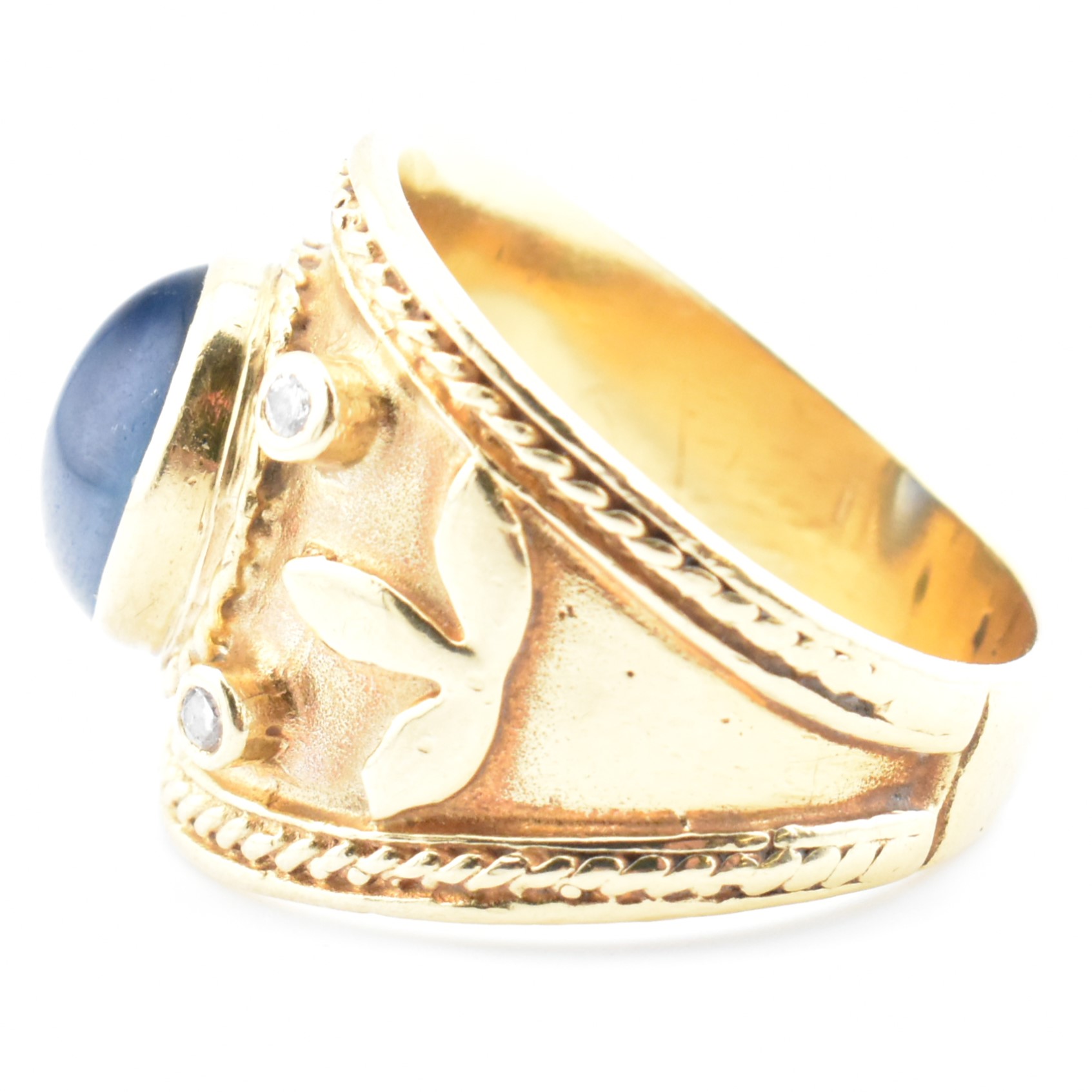 ETRUSCAN STYLE GOLD SAPPHIRE & DIAMOND BAND RING - Image 2 of 8