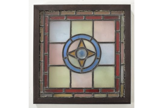 FOUR VINTAGE MID CENTURY GEOMETRIC STAINED GLASS WINDOW PANELS - Bild 3 aus 6