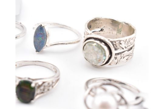 COLLECTION OF SILVER & GEM SET RINGS - Image 8 of 8