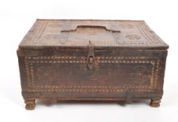 17TH CENTURY INDIAN HAND CARVED DOWRY BOX / CHEST