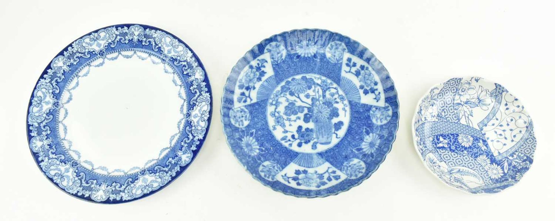 COLLECTION OF 19TH & 20TH CENTURY BLUE AND WHITE CHINA - Bild 7 aus 11