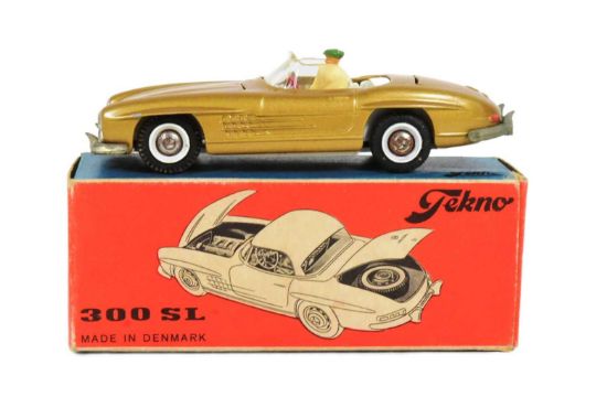 TEKNO - VINTAGE 1960S DIECAST MODEL NO.924 MERCEDES BENZ - Image 1 of 5