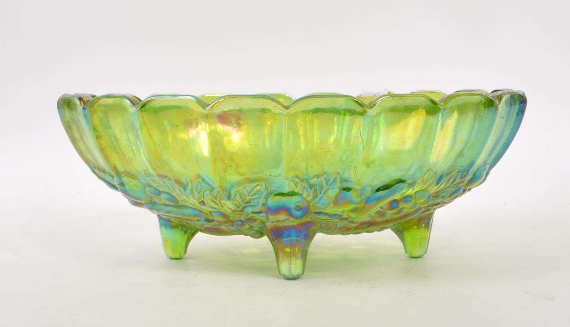 VINTAGE LATE 20TH CENTURY CARNIVAL GLASS BOWL