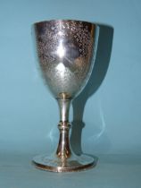 An Edward VII silver goblet with etched leaf decoration by Barker Bros, 16cm high, Birmingham