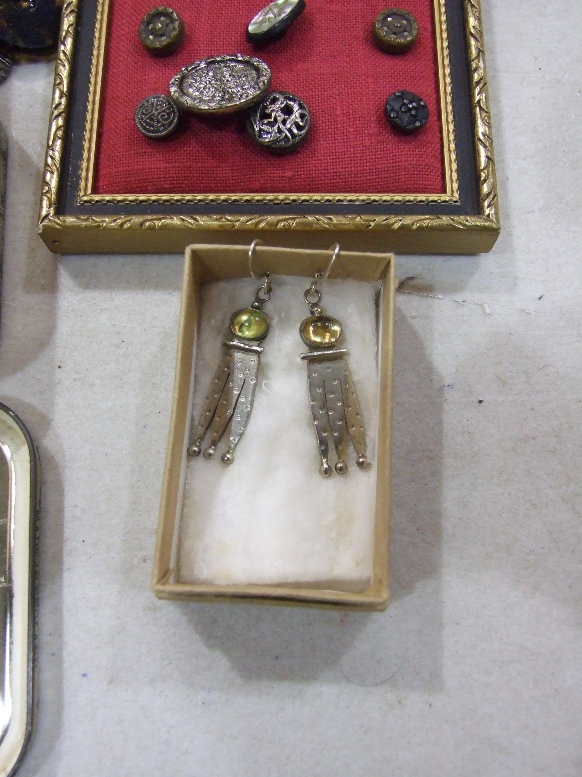 A collection of vintage glass and metal buttons, a pair of .925-silver drop earrings, lead - Image 2 of 3