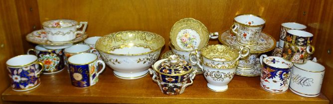 Four Flight Barr & Barr coffee cans, two Chamberlain Worcester tea cups and saucers and other 19th