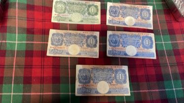 5 x £1 NOTES