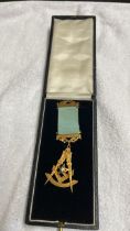 14CT GOLD MASONIC JEWEL & DIAMOND