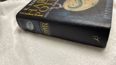 BOOK-FIRST EDITION HARRY POTTER & THE DEATHLY HALLOWS