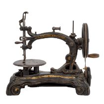 Historische Nähmaschine des 19. Jahrhunderts