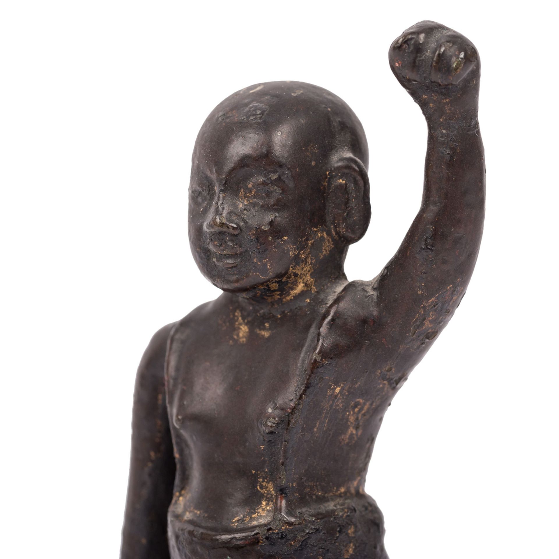 Statuette eines Jünglings aus Bronze. CHINA, Qing-Dynastie (1644-1912). - Image 7 of 7