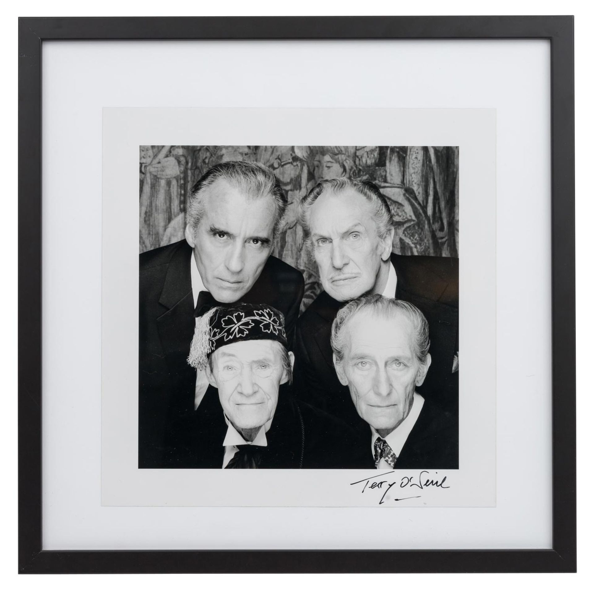 O'NEILL, TERRY (1938-2019), Foto 'Christopher Lee, Vincent Price, John Carradine und Peter Cushing', - Image 2 of 4