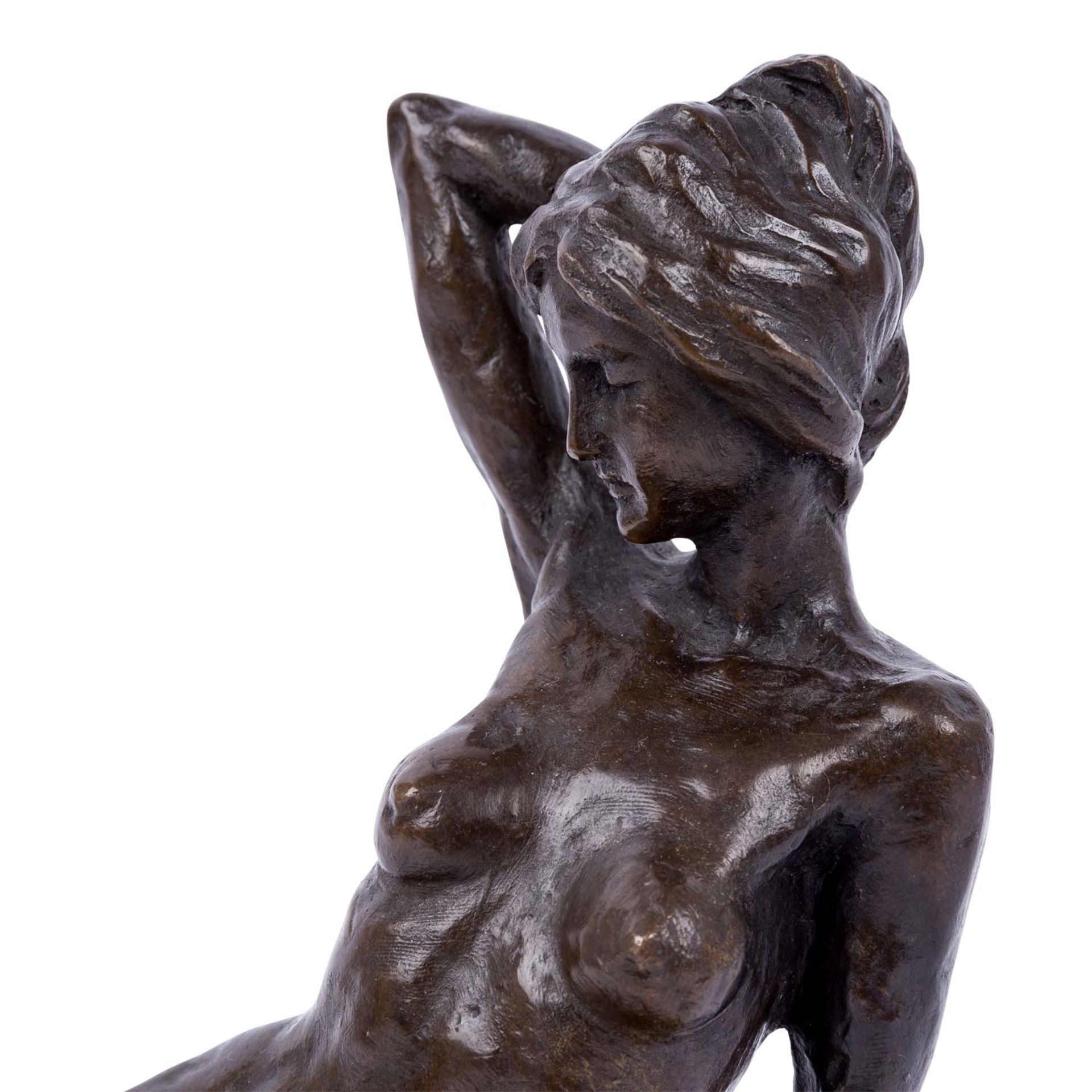 ZHENG, B.C. (Chinesischer Bildhauer des 20. Jh.), "Weiblicher Akt", - Image 5 of 7
