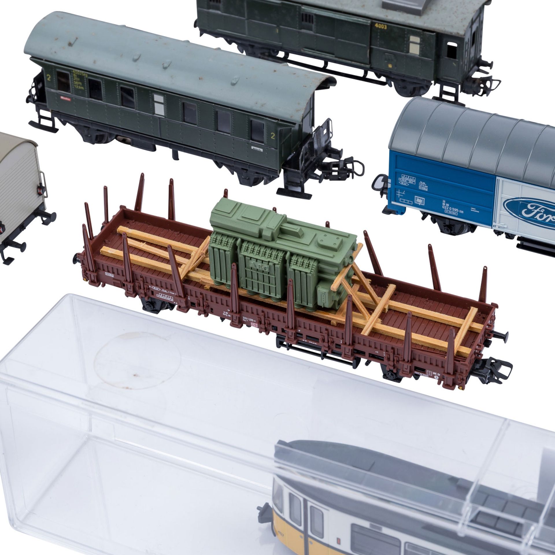 MÄRKLIN/ROCO Konvolut aus Lokomotiven, Schienenfahrzeuge, Güter- und Personenwagen, Spur H0, - Image 4 of 14