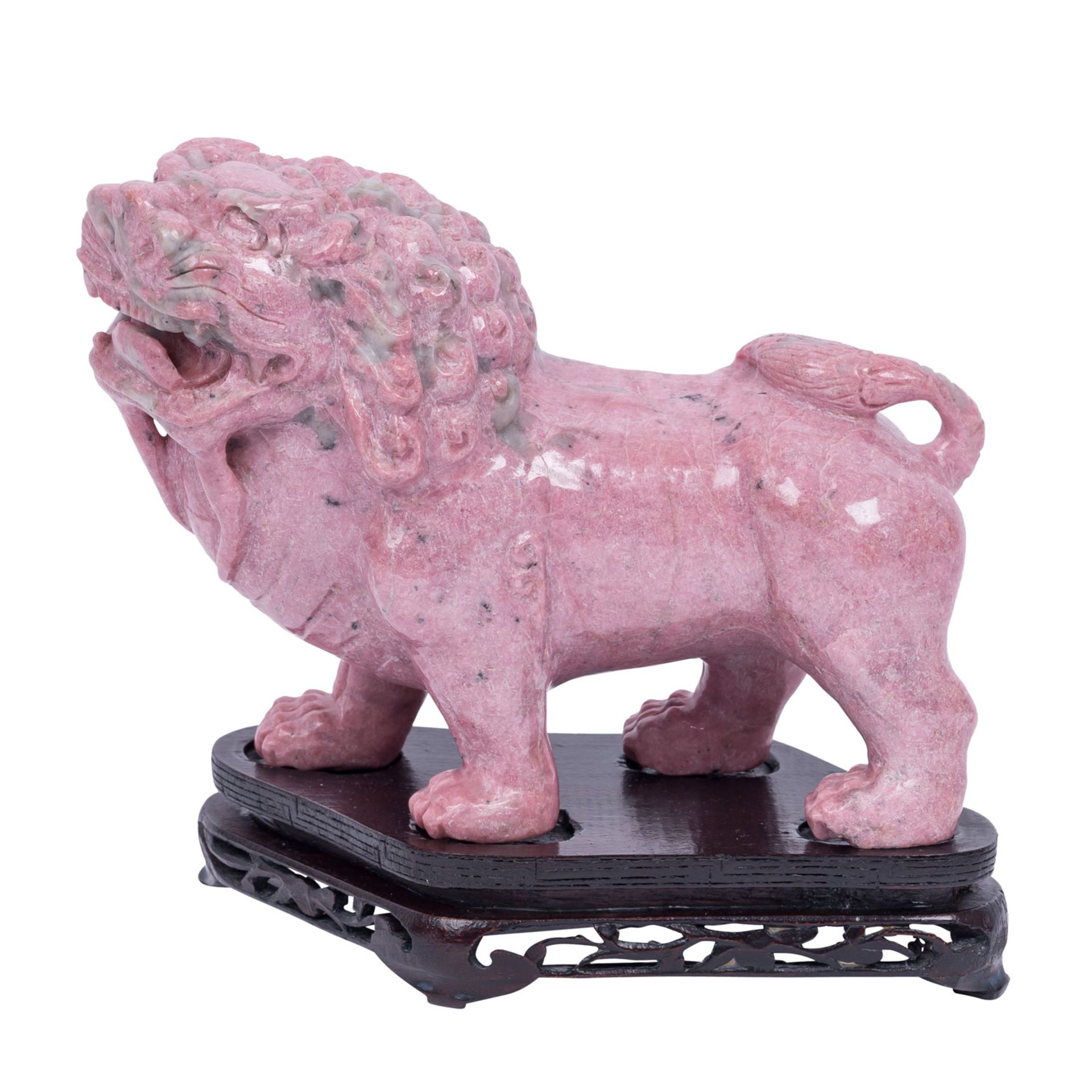 Wächterlöwe aus rosafarbenem Granit. CHINA, 20. Jh., - Bild 2 aus 11