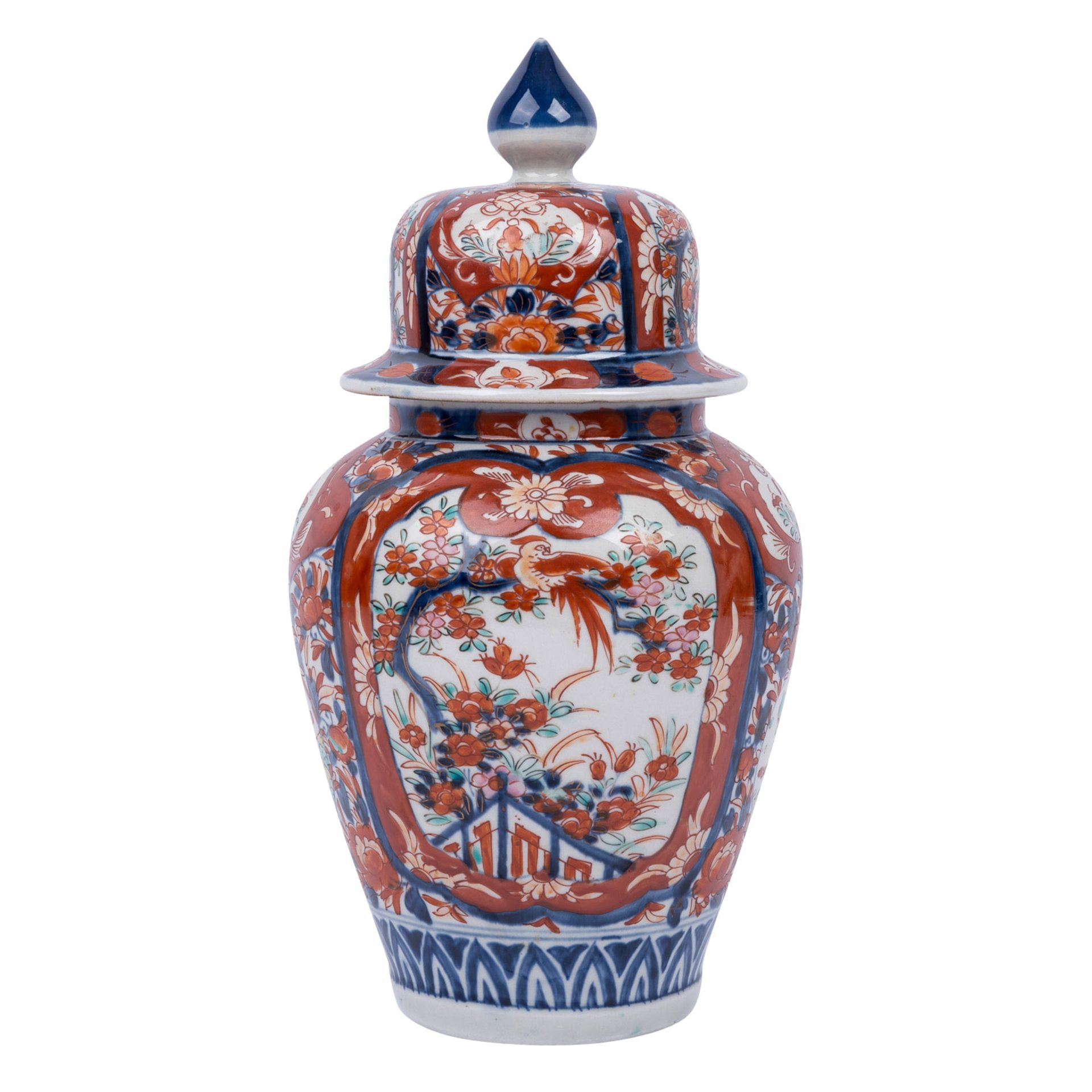 Deckelvase im Imari-Stil, CHINA, 1. Hälfte 20. Jh., - Bild 4 aus 6