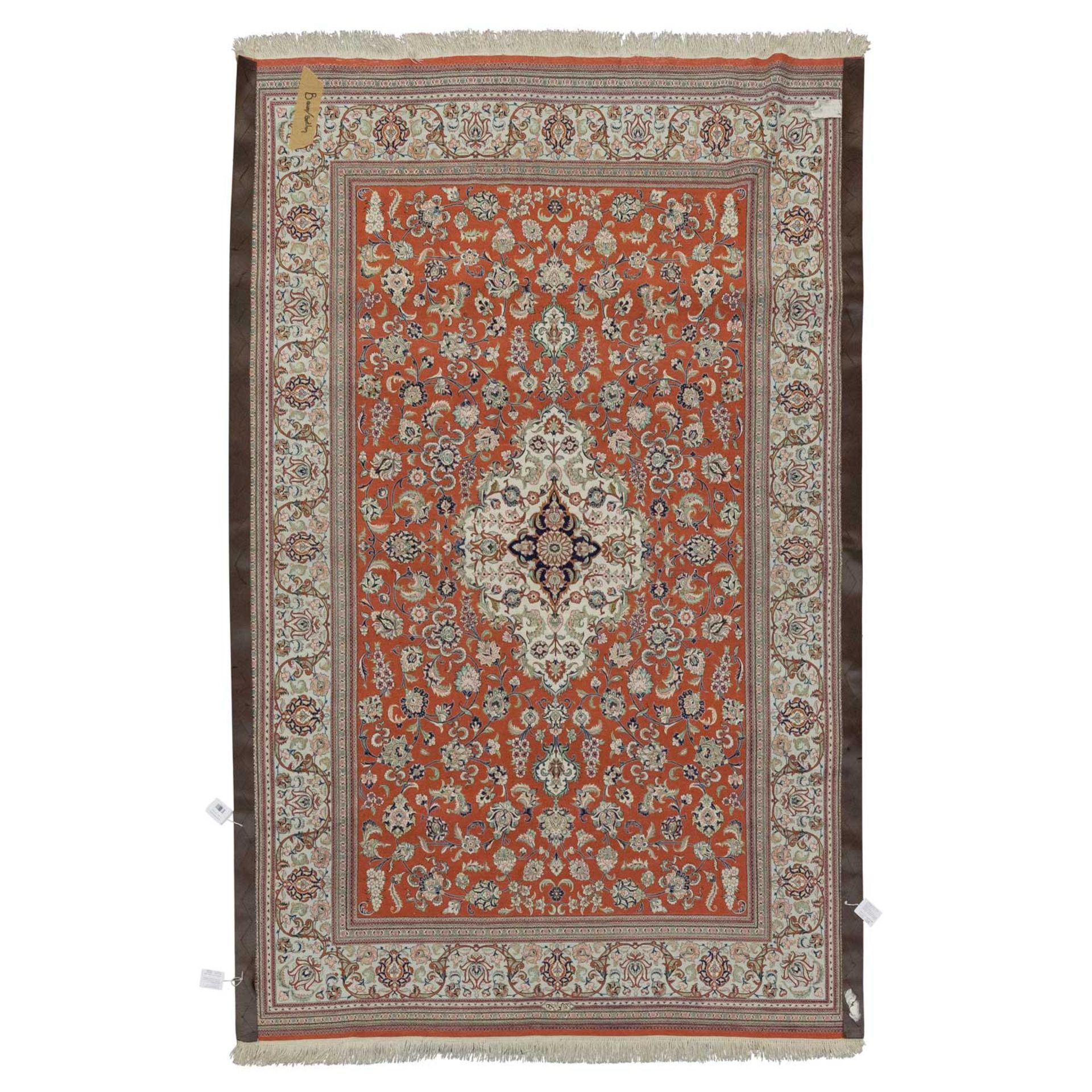 Orientteppich aus Seide, 20. Jh., GHOM/IRAN, 220x130 cm. - Image 2 of 3