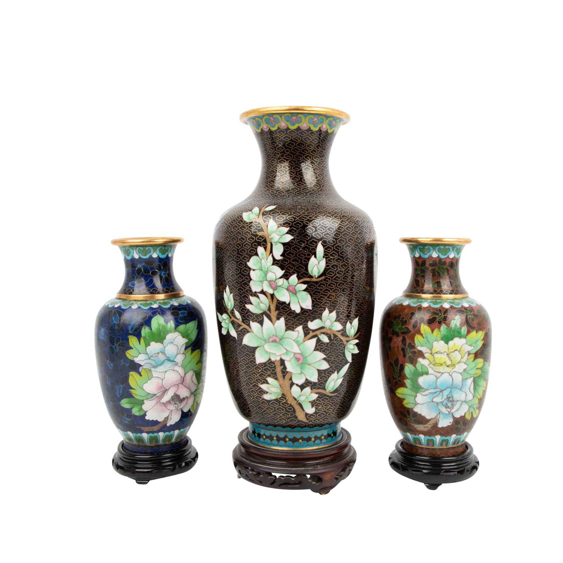 3 Cloisonné-Vasen. CHINA, 20. Jh. - Bild 3 aus 6