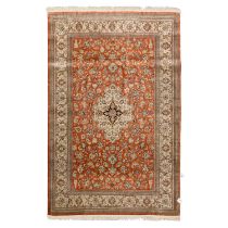 Orientteppich aus Seide, 20. Jh., GHOM/IRAN, 220x130 cm.