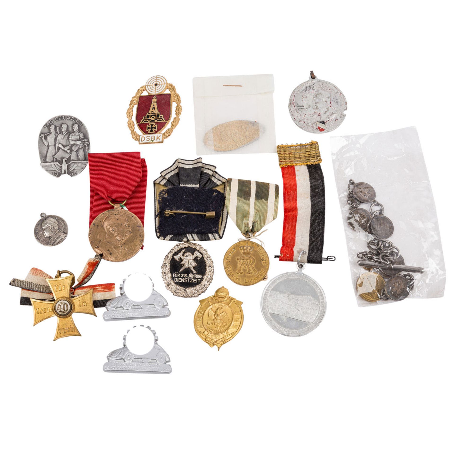 Gemischter Sammlernachlass von Orden, Abzeichen und Medaillen aus deutscher Geschichte sowie etwas A - Image 6 of 6