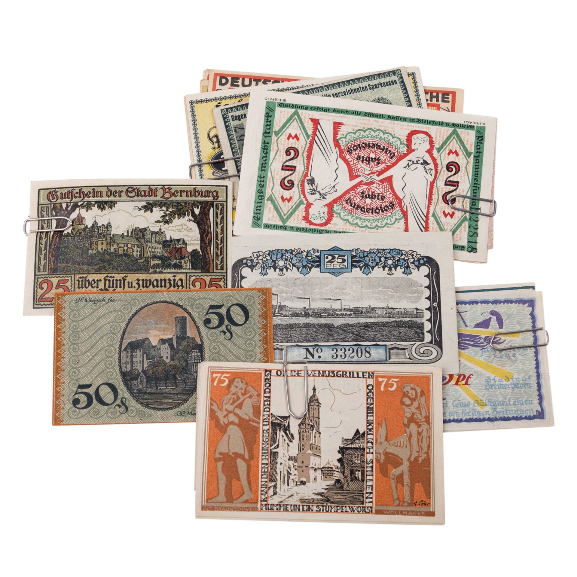 Holzschachtel, befüllt mit Banknoten, der Schwerpunkt liegt - Image 3 of 6