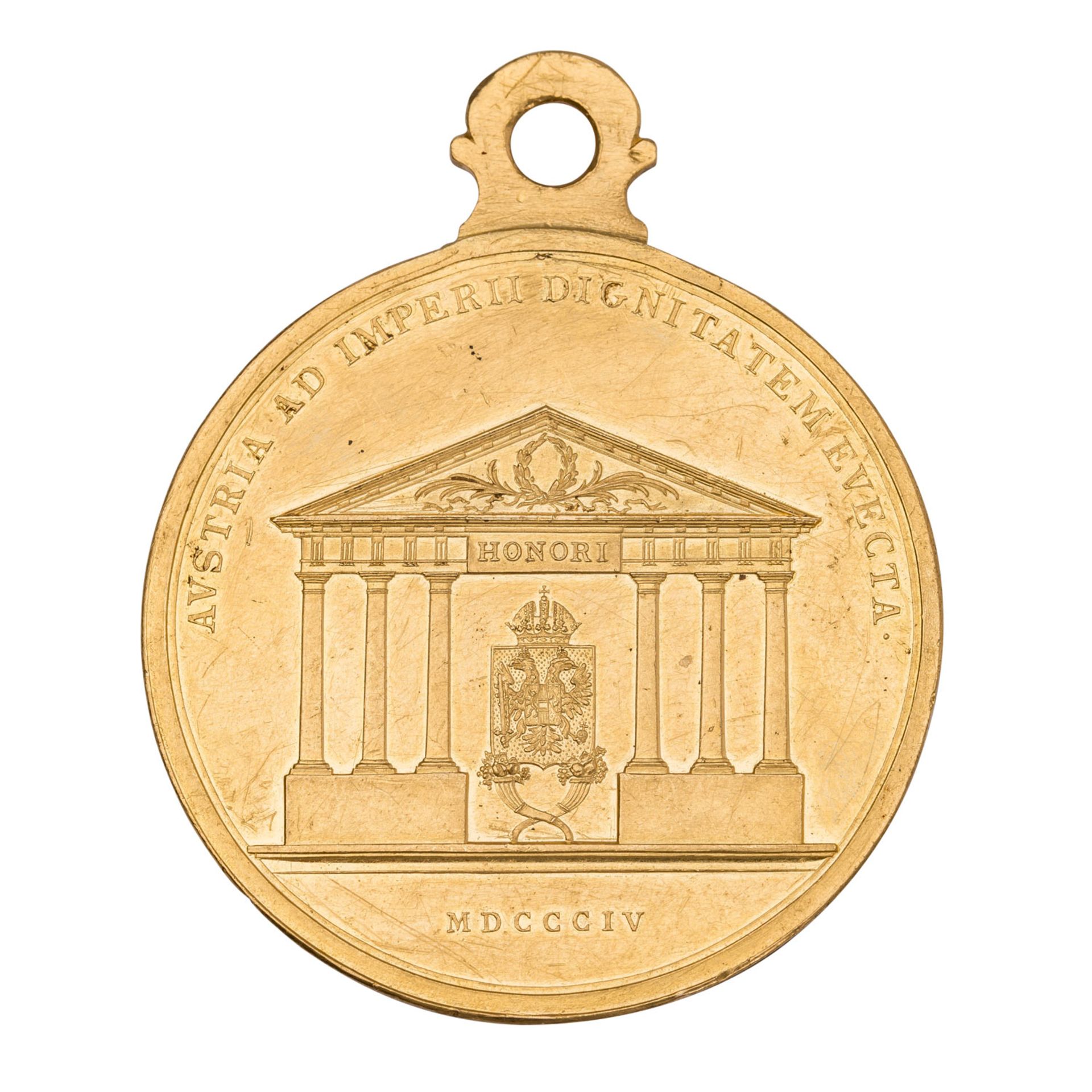 Römisch-Deutsches Reich - Goldmedaille mit angeprägter Trageöse o.J. (1804), - Bild 2 aus 2