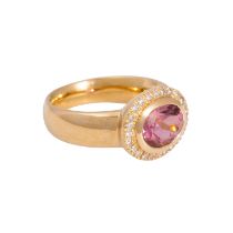 RICHARD BAUR Ring mit rosa Turmalin entouriert von Brillanten