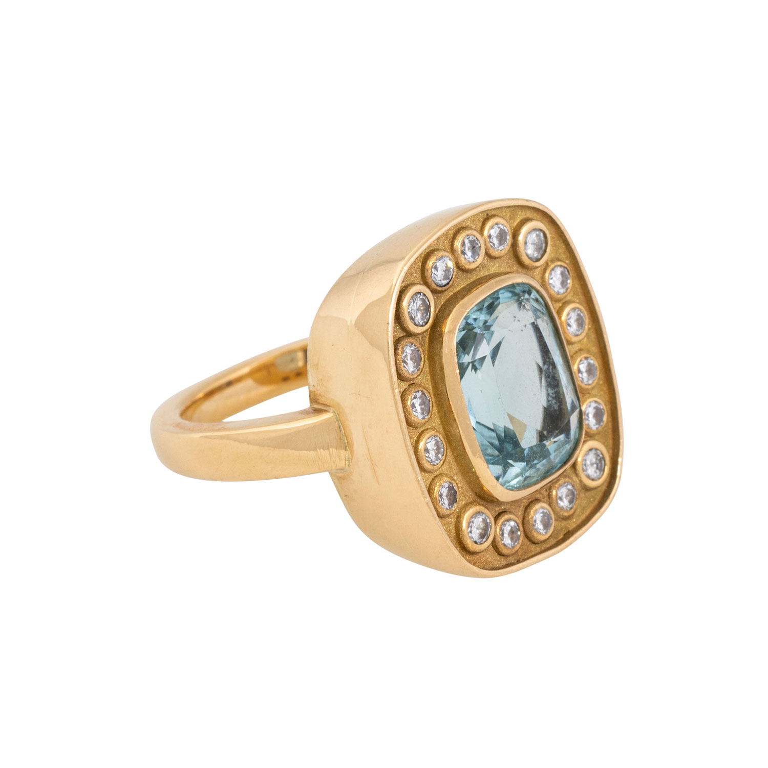 Ring mit Aquamarin und Brillanten