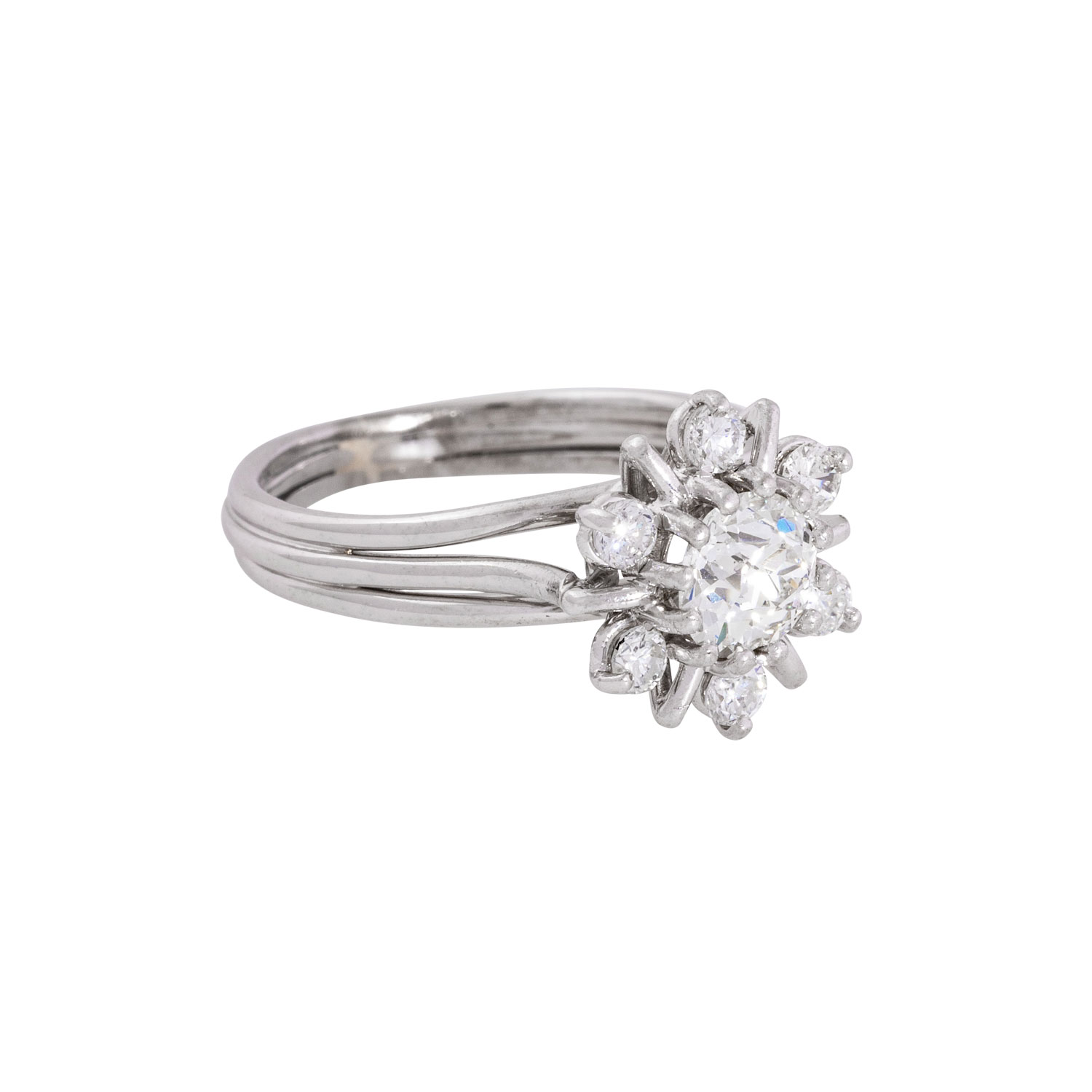 Ring mit Diamantrosette von zus. ca. 1,6 ct,