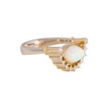 CADEAUX Ring mit Edelopal und Brillanten zus. ca. 0,20 ct (punziert),