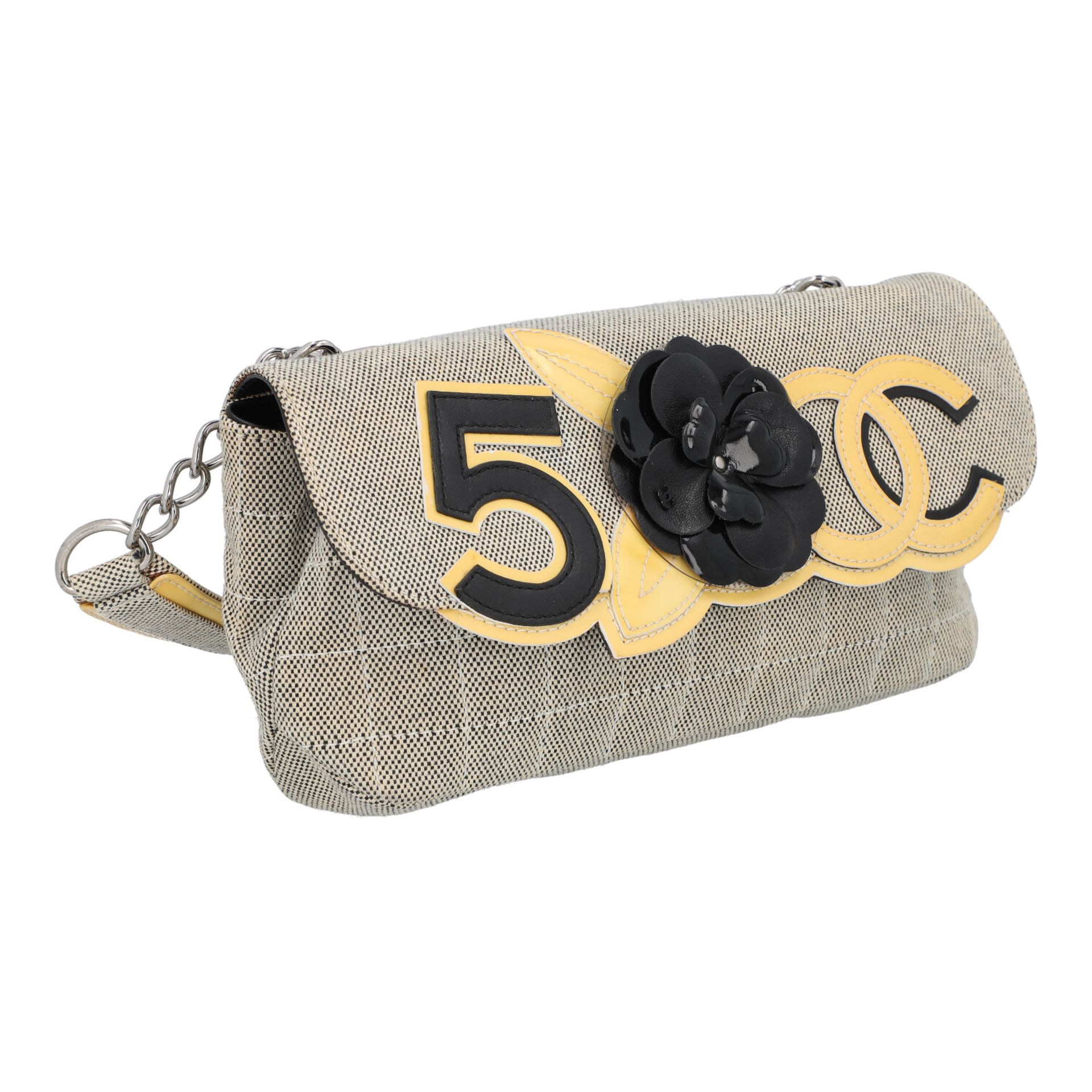 CHANEL Schultertasche "CAMELIA". - Image 2 of 8