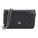 CHANEL Umhängetasche "POCHETTE MIT KETTE - WOC", Koll.: 2016, akt. NP.: 3.200,-€.