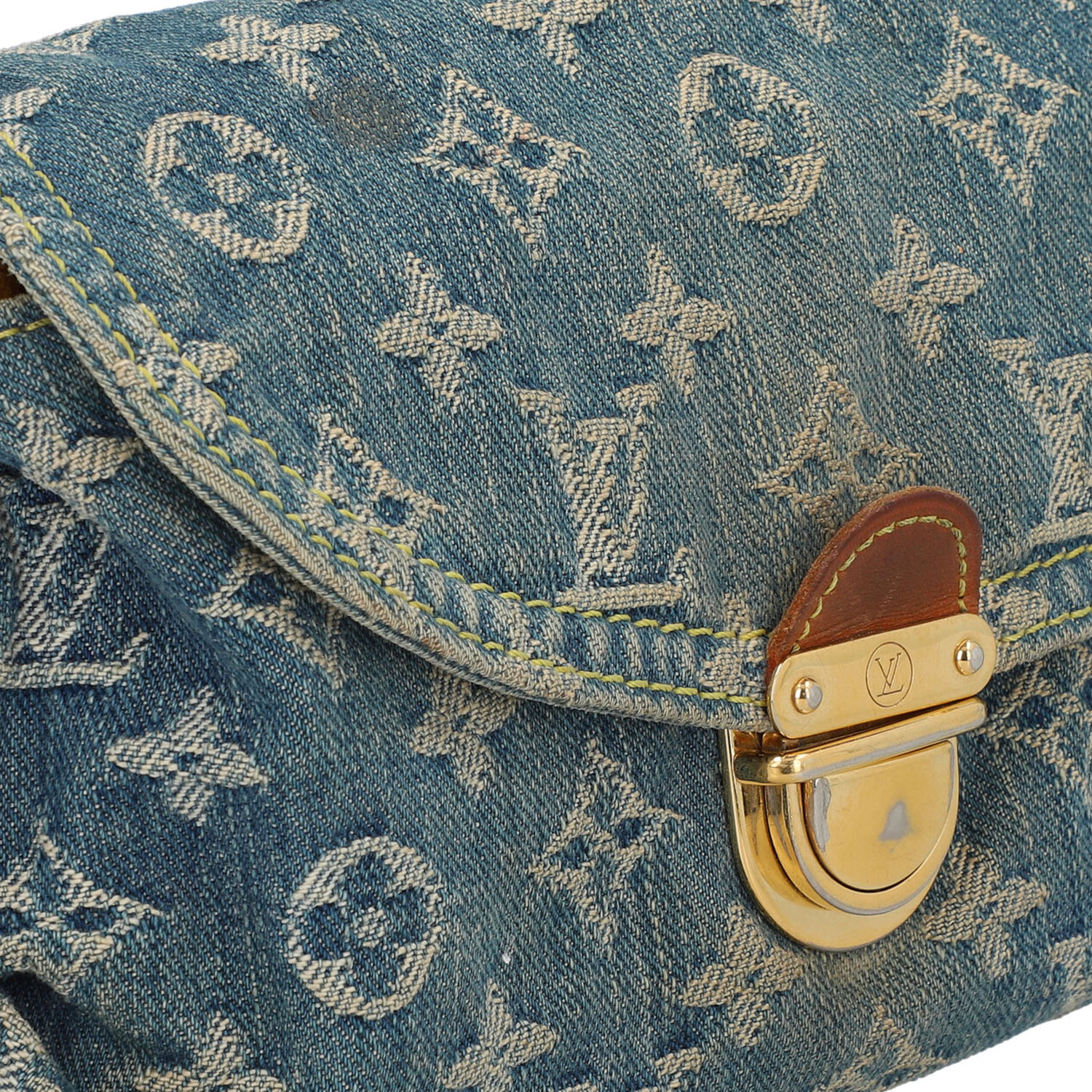 LOUIS VUITTON Pochette "PLEATY". - Image 8 of 8