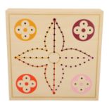 LOUIS VUITTON Brettspiel "VIVIENNE PEG BOARD GAME".