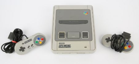 Super Nintendo (SNES) Console, controllers + cables (PAL Version)