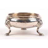 Georgian silver cauldron form salt. circa London 1747.