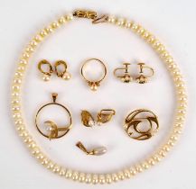 A collection of pearl jewellery including as bouton pearl necklace, strung without knots,