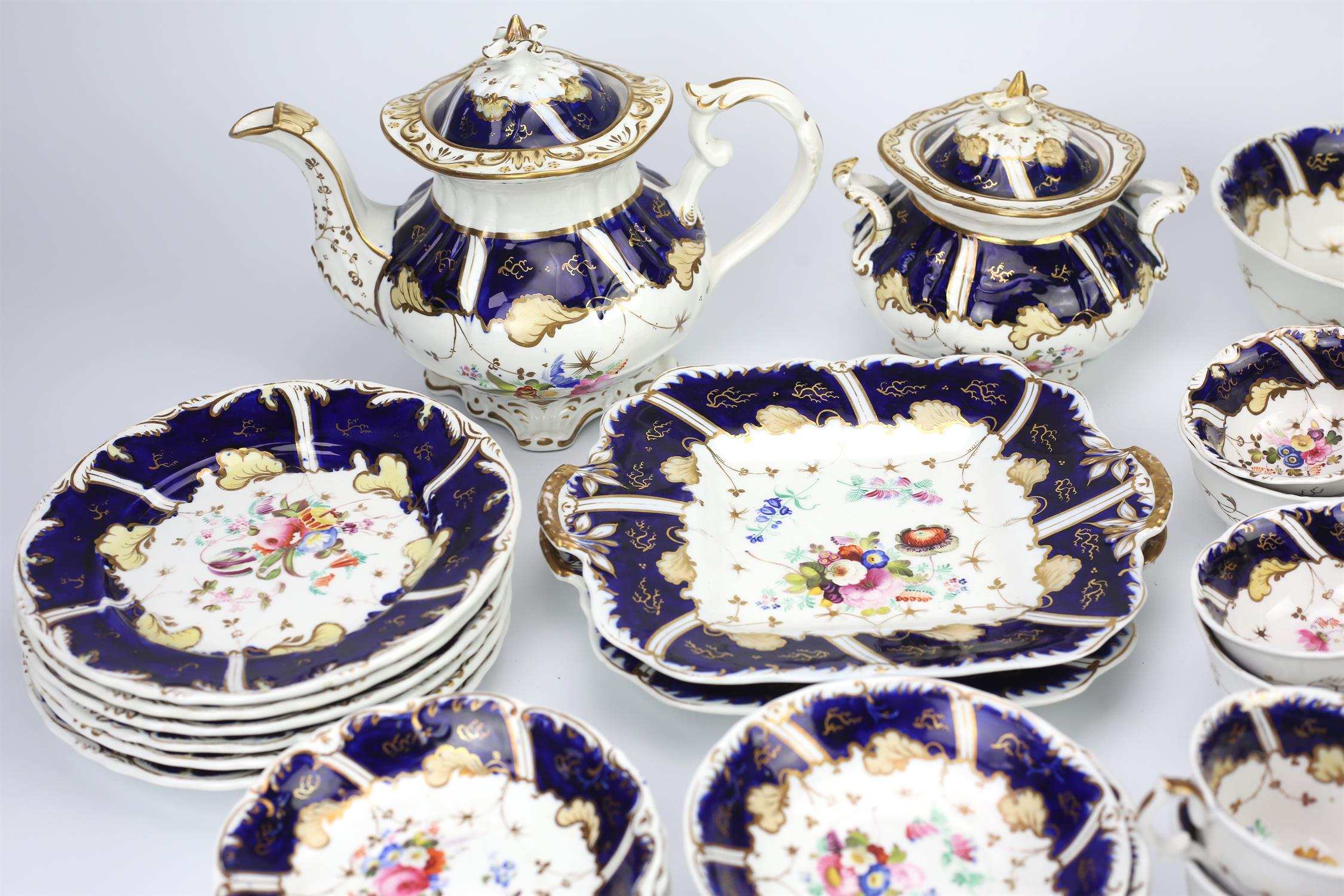 Victorian tea and coffee set, decorated with floral sprays, to comprise tea pot and cover, - Image 2 of 5