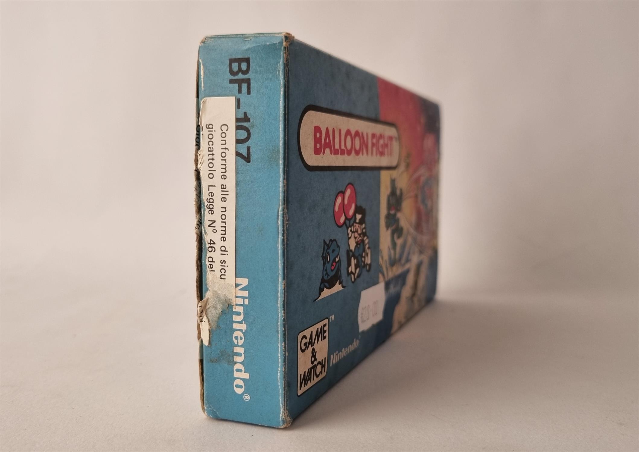 Nintendo Game & Watch Balloon Fight [BF-107] handheld console - Image 3 of 6