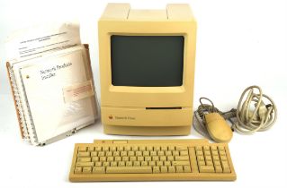 Apple Macintosh Classic M0420 with keyboard, mouse, leads and documents Mac is preloaded with an