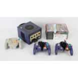 Nintendo Gamecube bundle (PAL) Includes: Gamecube console (indigo) with 2 memory cards,