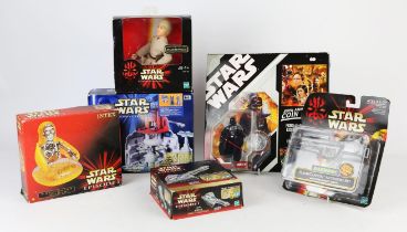 A quantity of mainly Hasbro Star Wars collectable merchandise including; Senado Galactico,