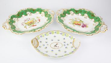 Chamberlains Worcester dish the central armorial within a foliate border 22cm x 16cm and a pair of