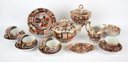 Chamberlains Worcester, English Imari porcelain part tea service, early 19th Century,