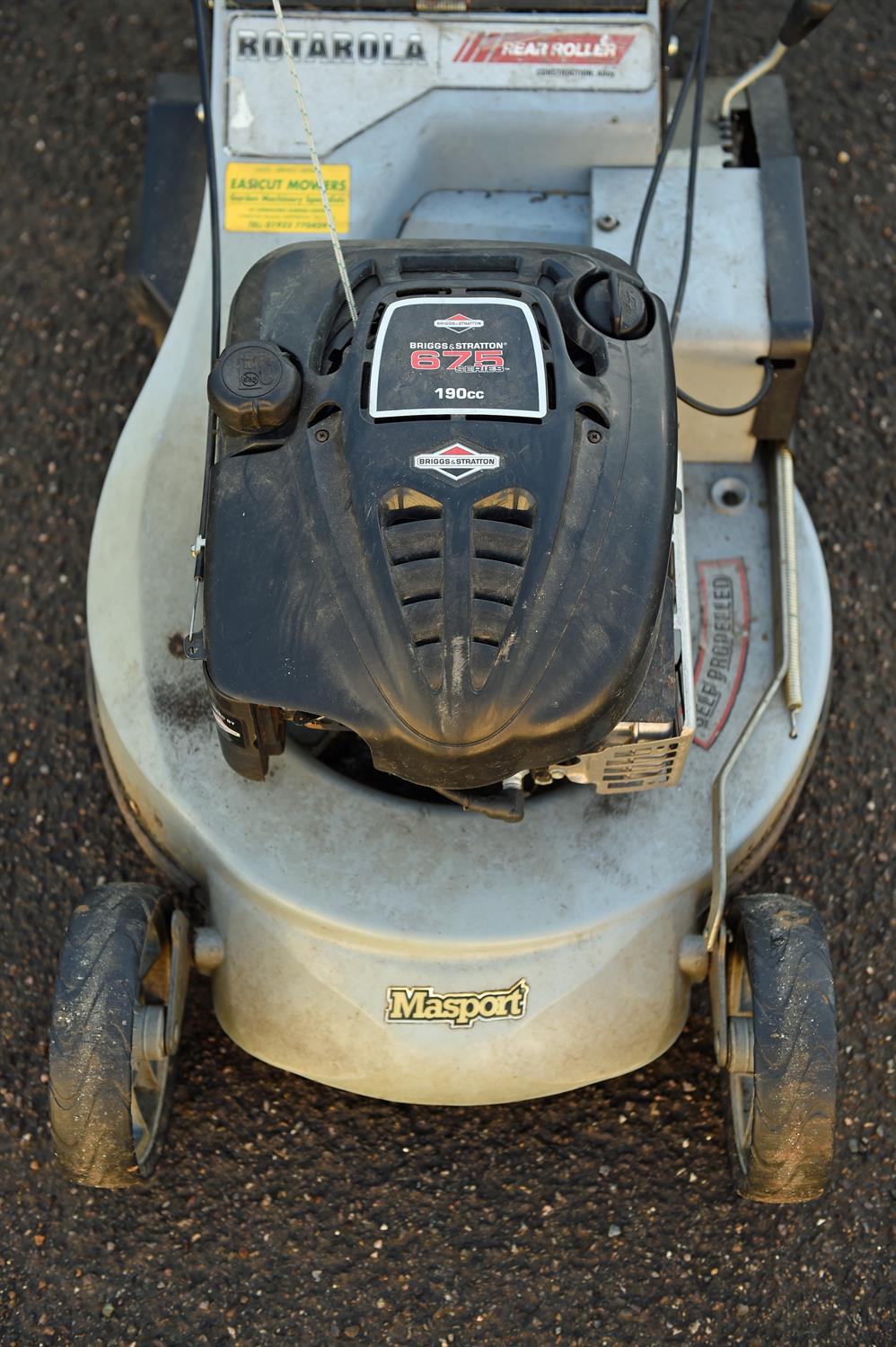 Masport self propelled , Briggs & Stratton 675 Series 190 cc petrol mower with rear roller - Image 5 of 6