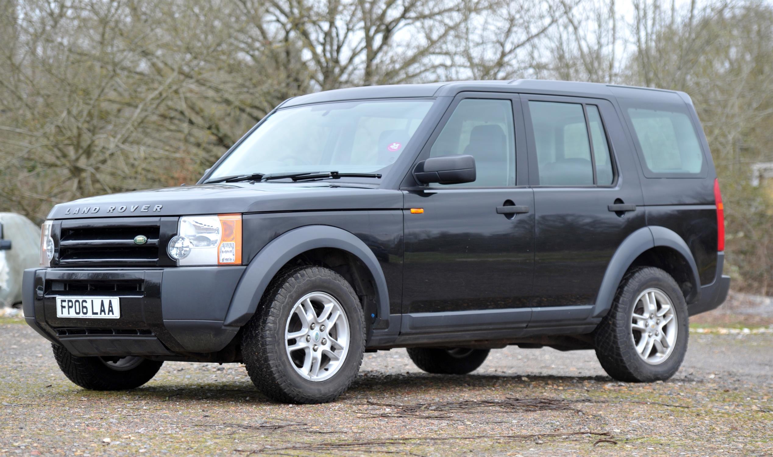 Land Rover Discovery 3 TDV6 Diesel 6 Speed Manual. Registration number: FP06 LAA. Mileage: 125,360. - Image 4 of 12