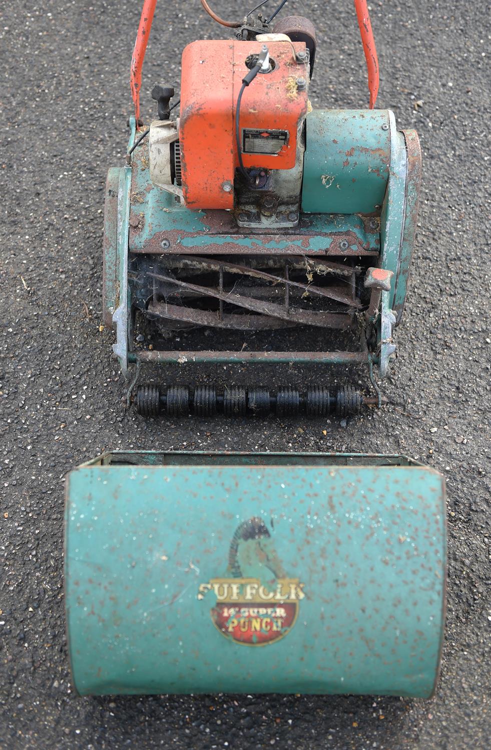 Suffolk punch cylinder Mower comes from a deceased estate. Please note this lot has the standard - Image 2 of 7