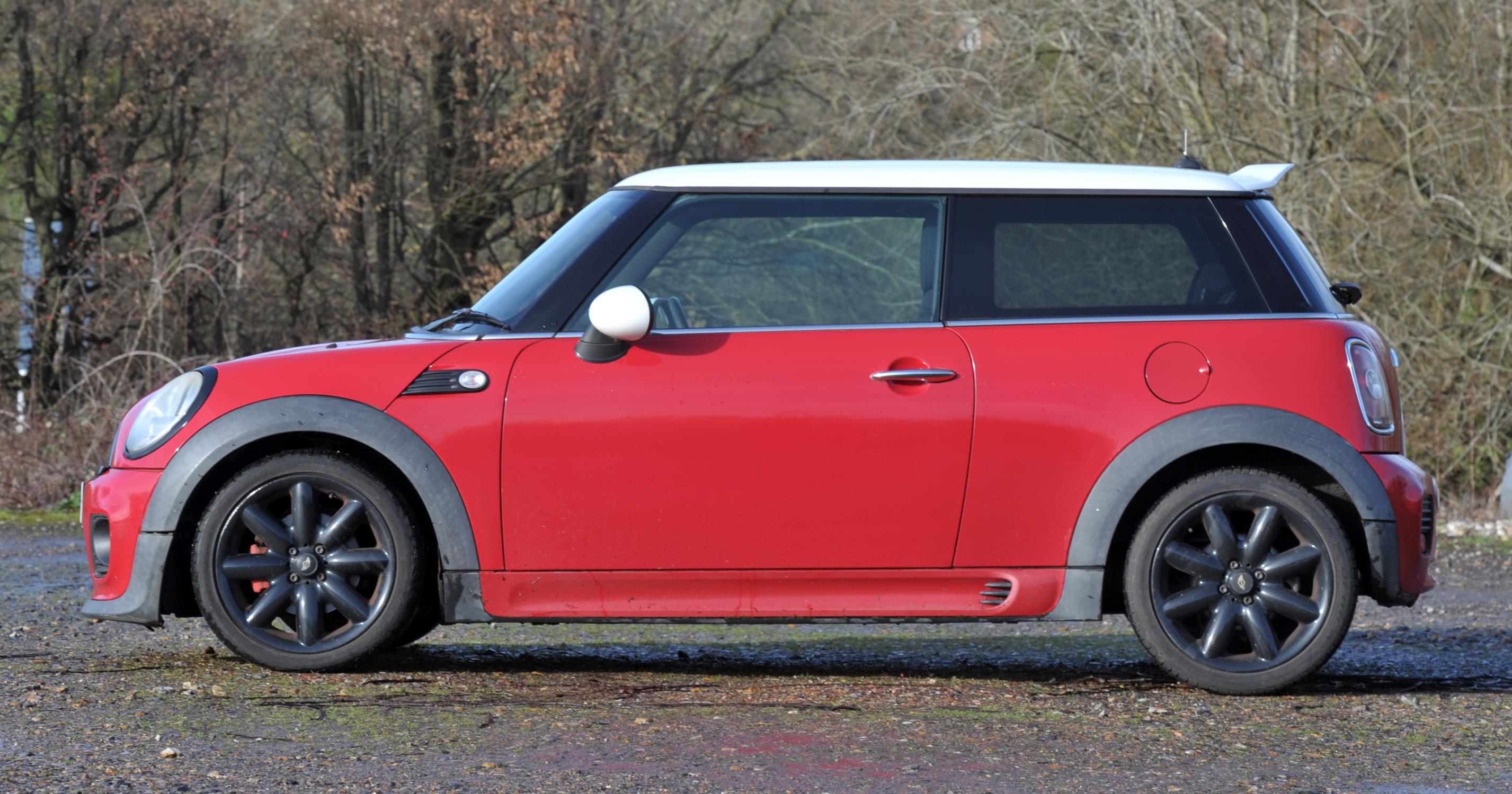 2007 Mini 1.6 Cooper Petrol with John Cooper Works Areo Body Kit. Registration number: SP57 GHH. - Image 5 of 14