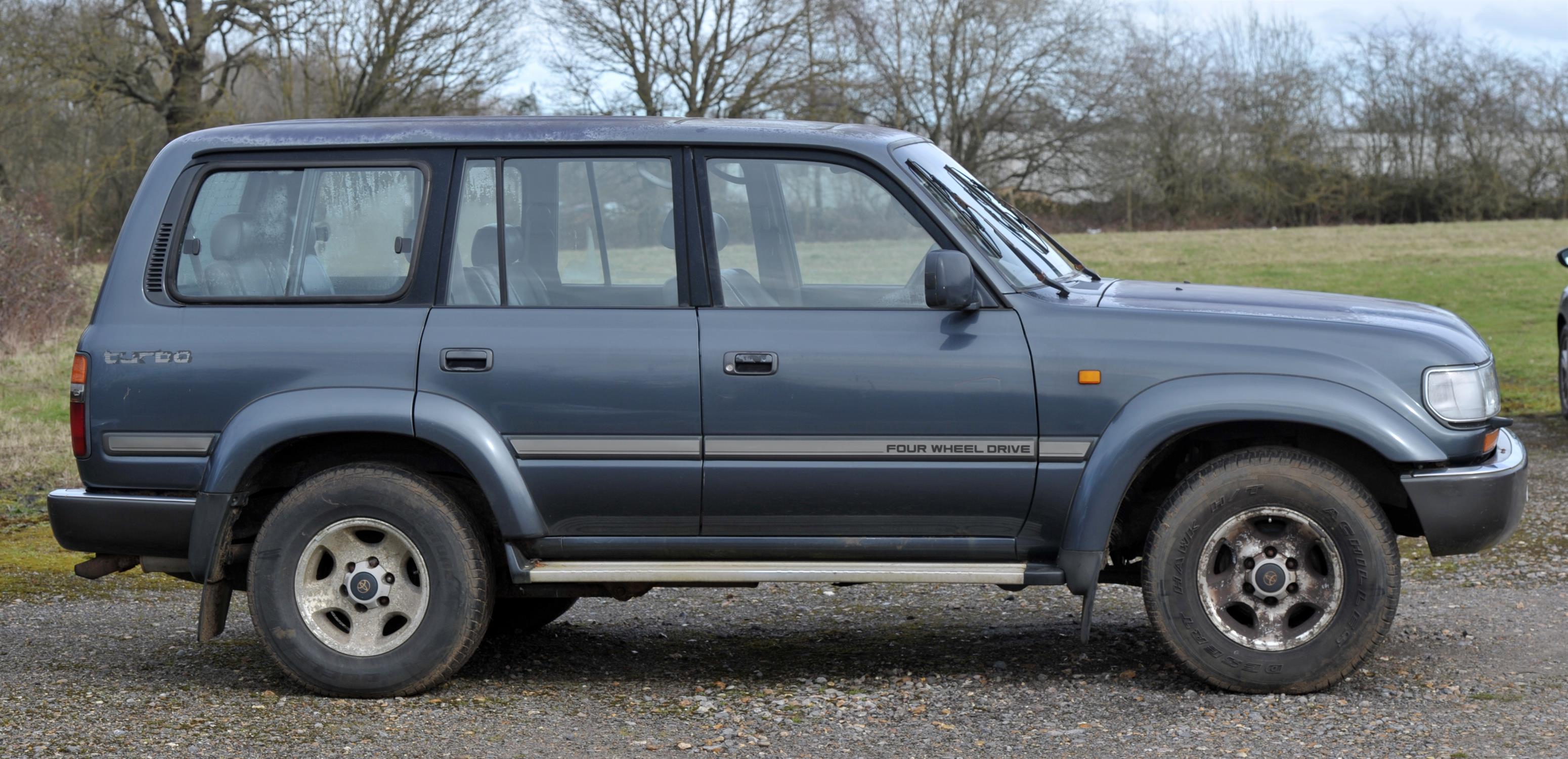 1993 Toyota Land Cruiser VX 80 series 4.2 Diesel Automatic. Registration number: L253 ABL. - Image 3 of 14